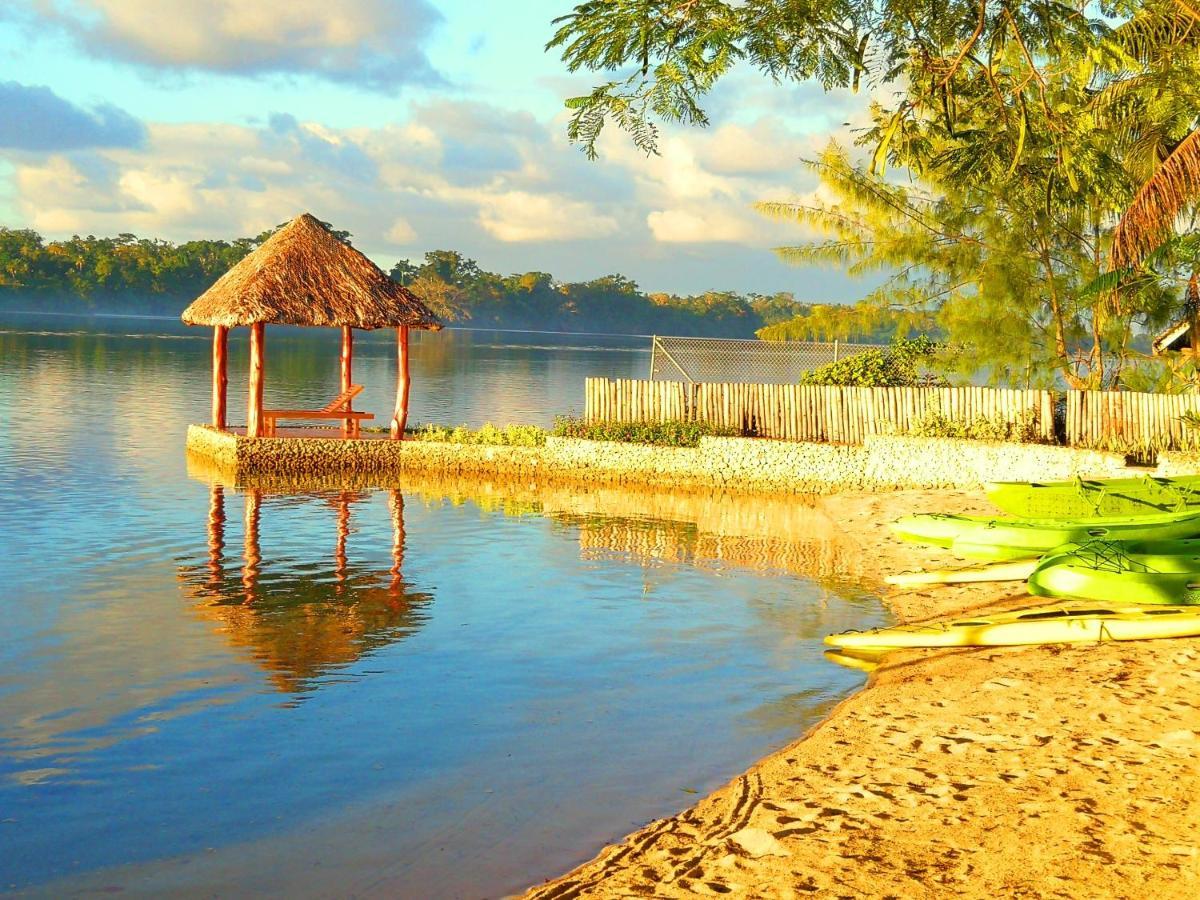 Poppy'S On The Lagoon Port-Vila Extérieur photo